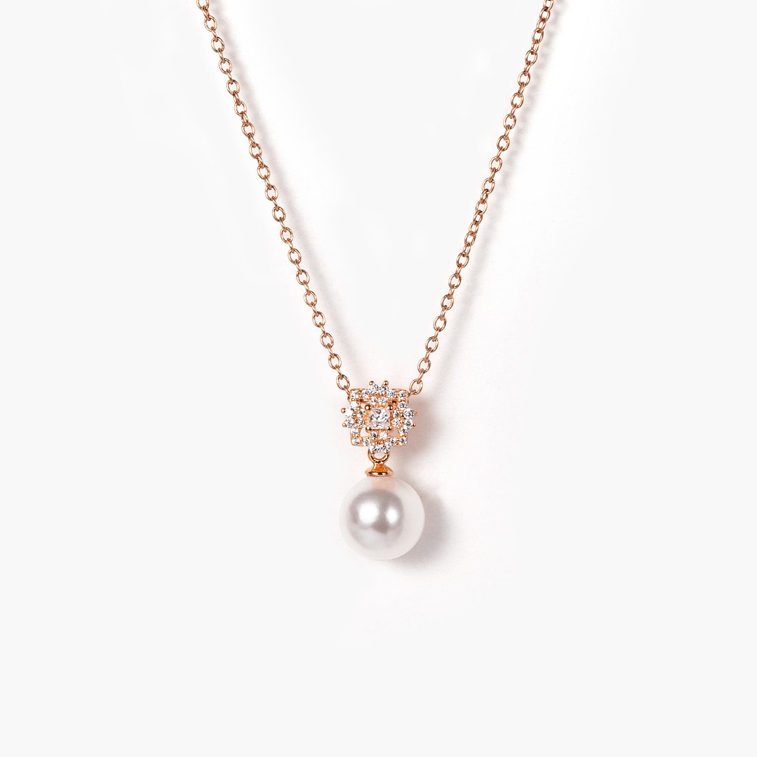 14K Gold Freshwater Pearl & Flower-Shaped With Diamonds Necklace