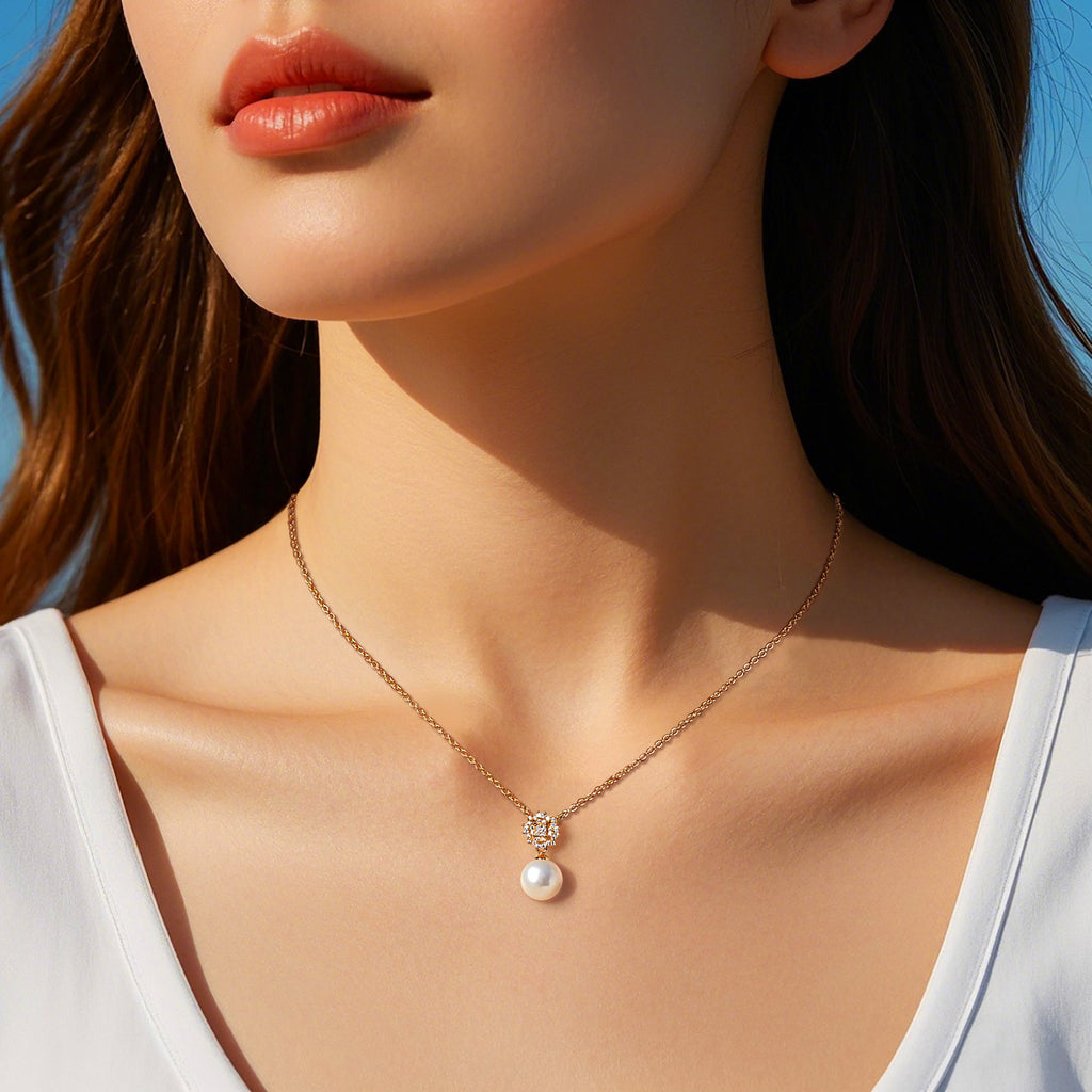 14K Gold Freshwater Pearl & Flower-Shaped With Diamonds Necklace