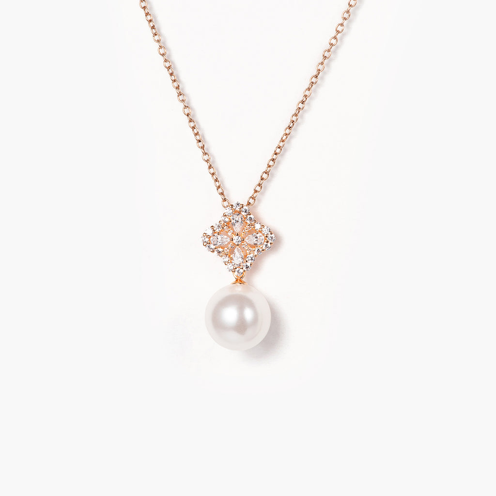 Freshwater Petal with Waterdrop Diamond Pearl Necklace Pendant