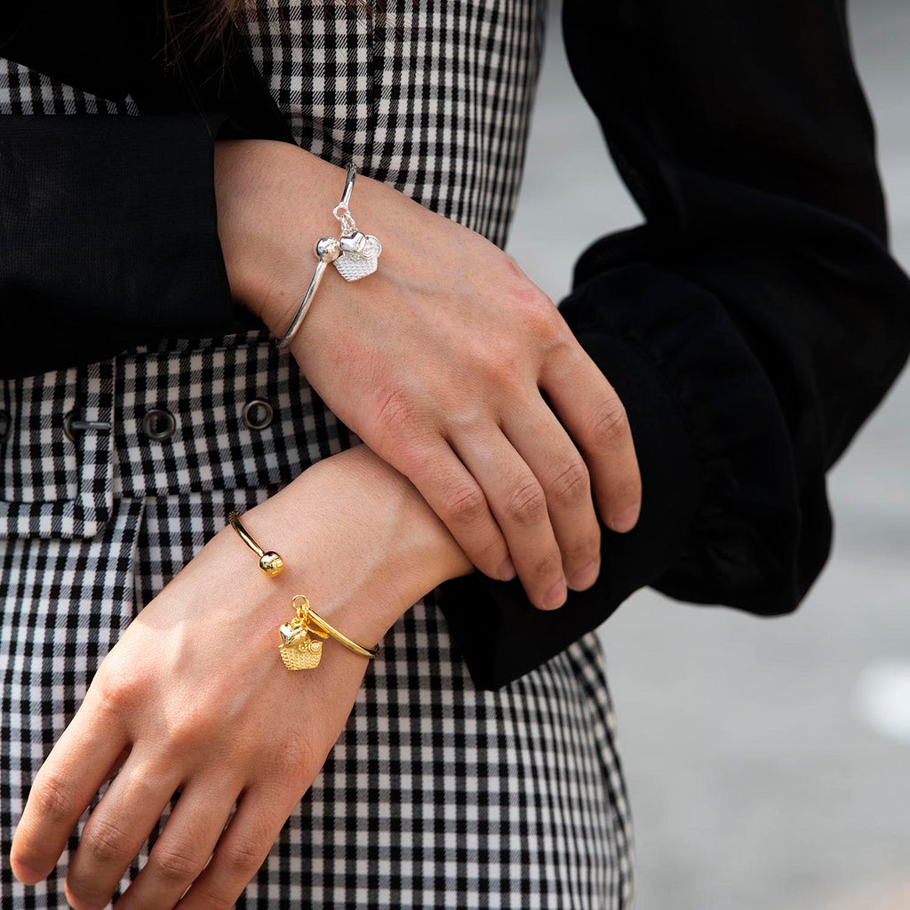 [-50%] Basket Charm Open Bangle Bracelet