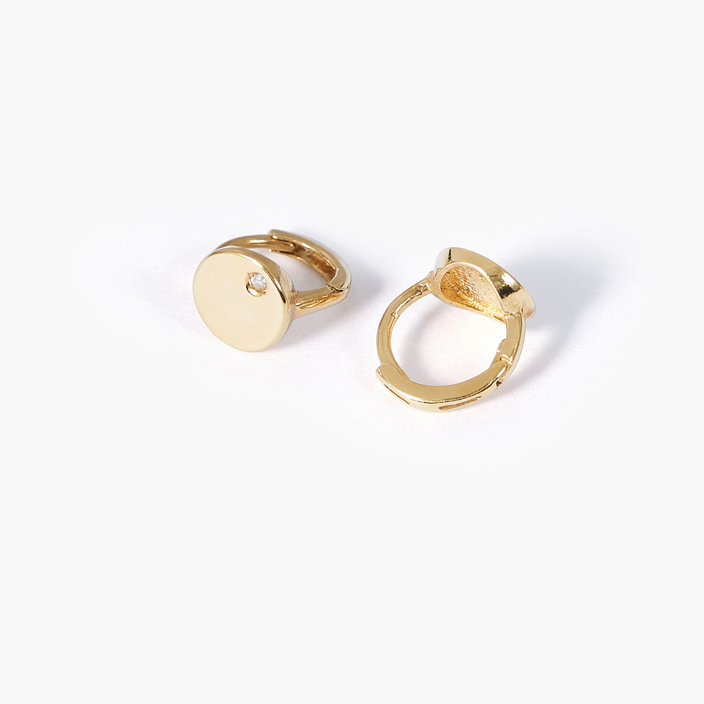 14K Solid Gold Disk Stud Earrings With Diamond