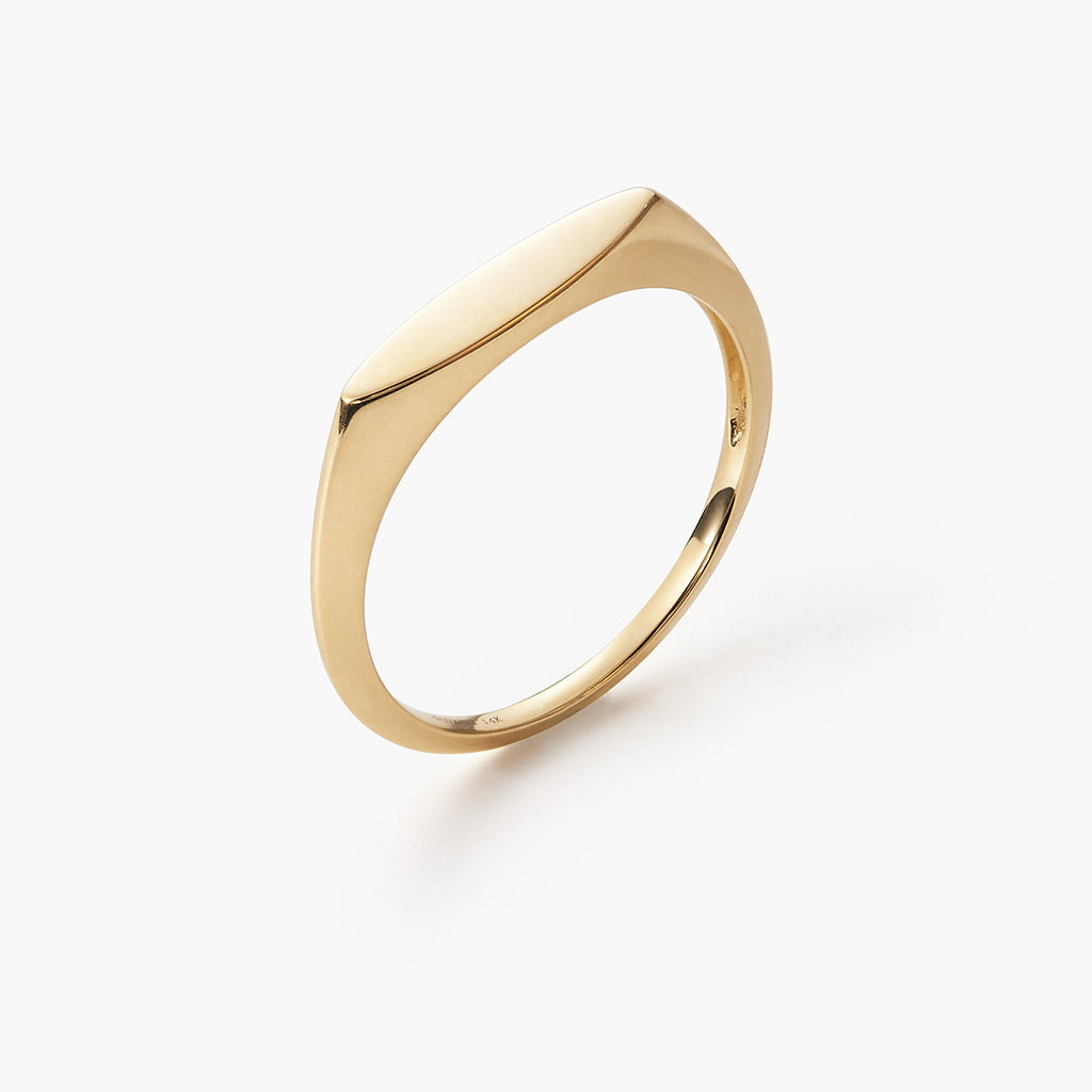 Simple Horse Eye Oval Signet Ring